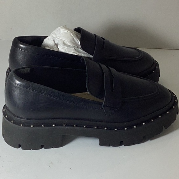 CHRISTIE FLAT - Picture 7 of 11